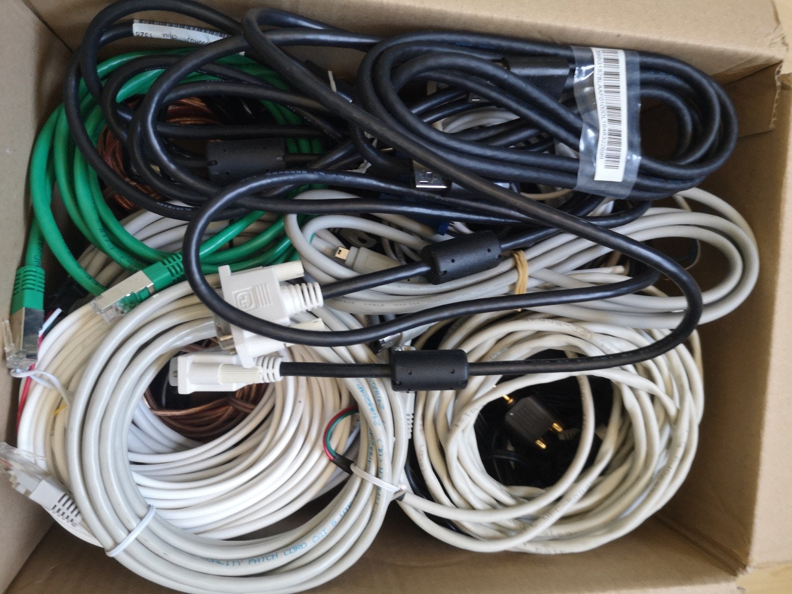 Diverse kabels: HDMI, VGA, DVI, RCA, Ethernet, Jack, Euro, Ophalen of Verzenden, Gebruikt, Minder dan 2 meter, Overige kabels