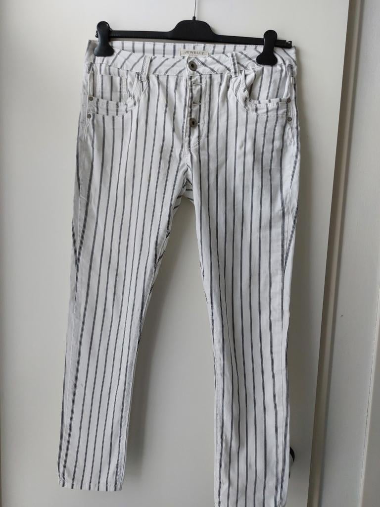 Leuke gestreepte broek  van jewelly maat L, Ophalen of Verzenden, Gedragen, Maat 42/44 (L), Wit