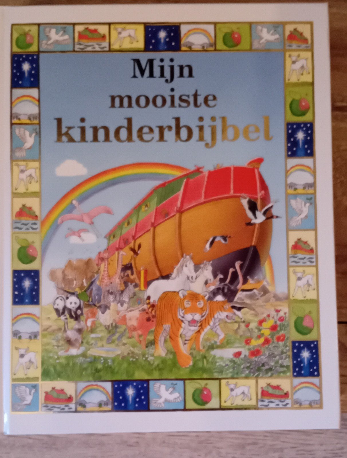 Boek : Mijn mooiste Kinderbijbel uit 2001, Ophalen