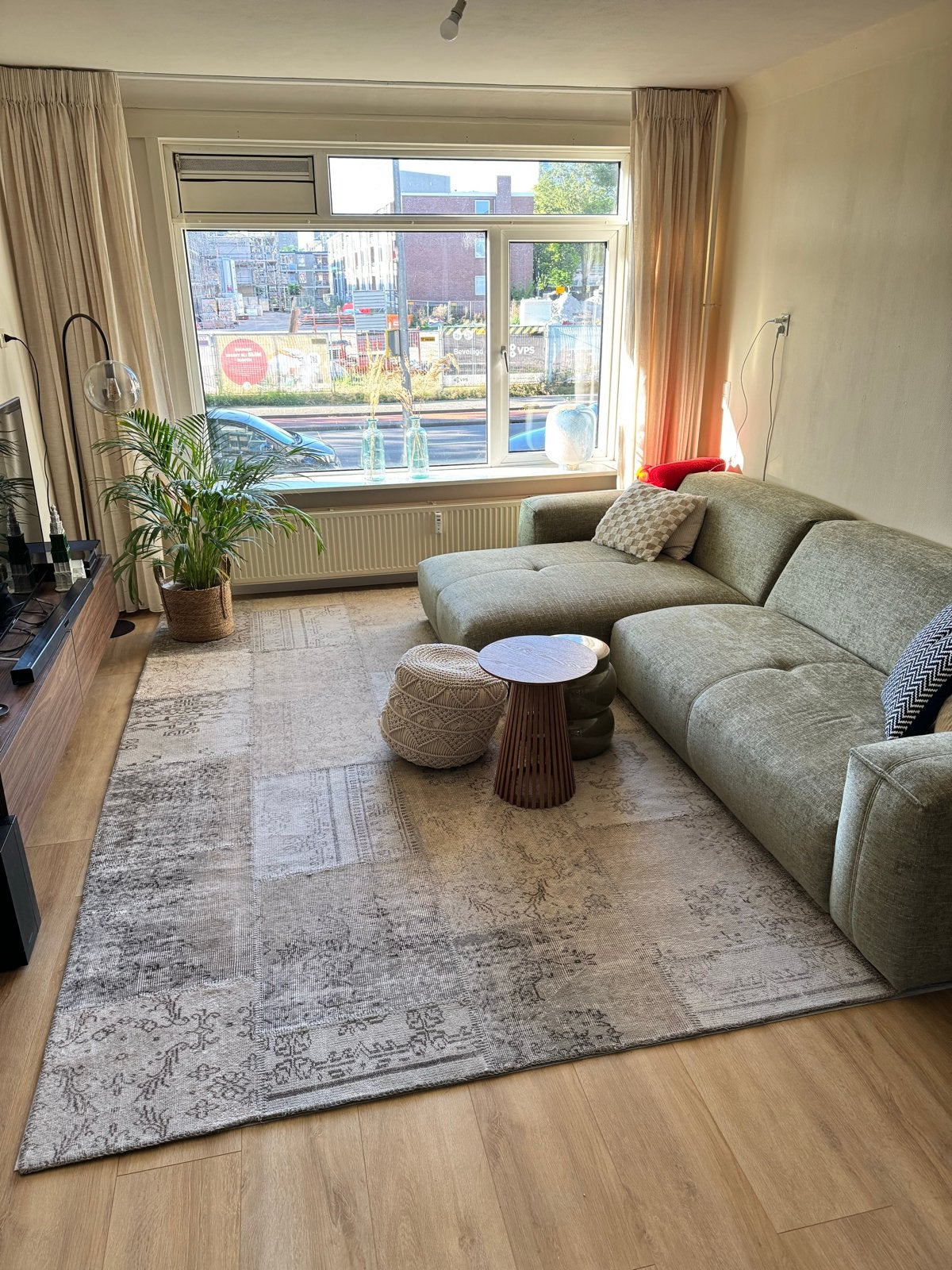 Modern Patchwork Vloerkleed - Grijs/Beige, Ophalen, 150 tot 200 cm, 200 cm of meer, Zo goed als nieuw
