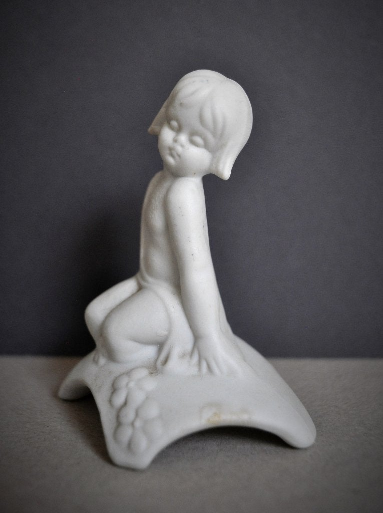 Vintage Beeldje Bisquit Capodimonte Porselein Meisje 8 cm, Ophalen of Verzenden