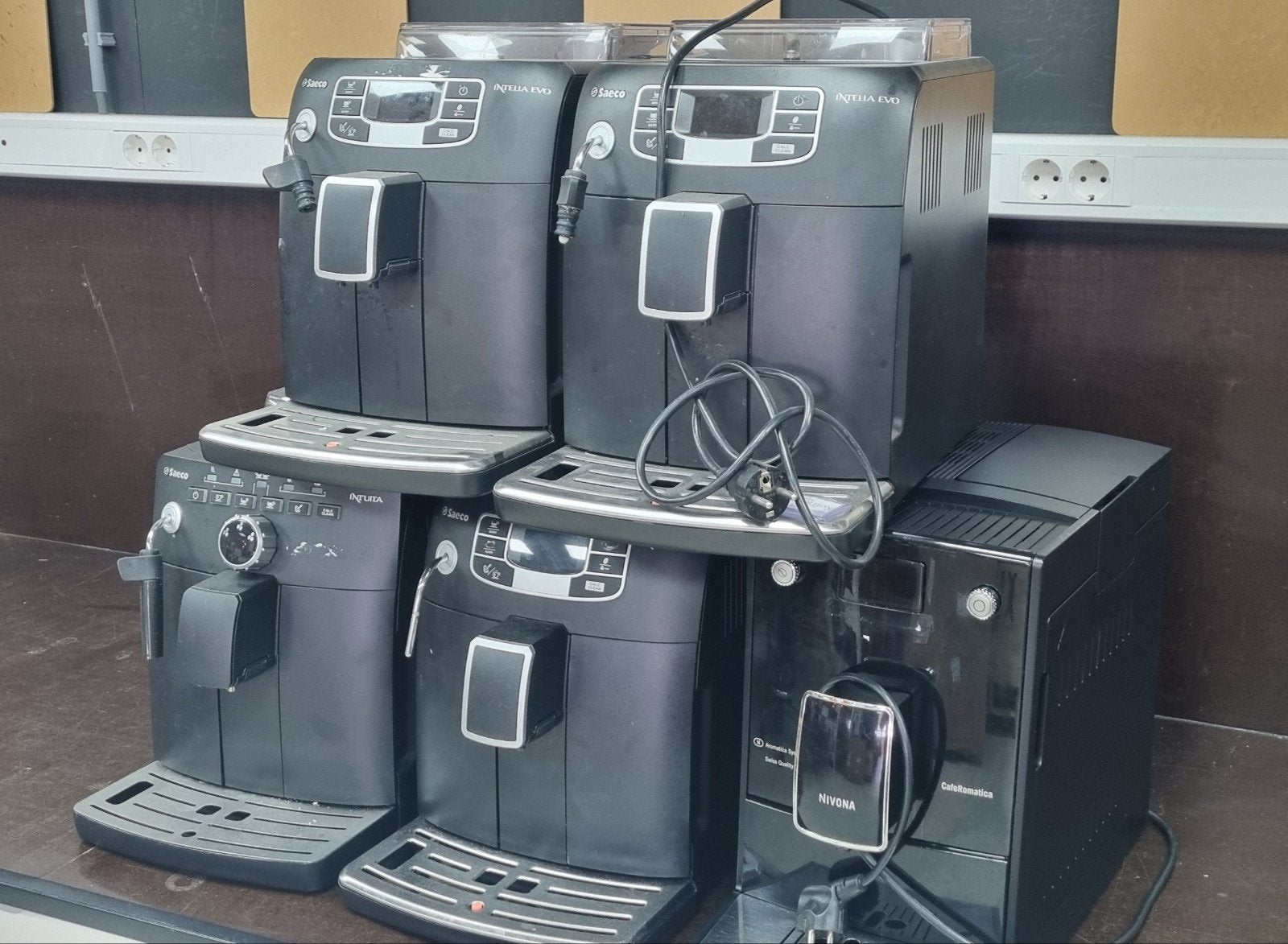 Diverse Koffiemachines - Saeco, Nivona, en meer, Gebruikt, Koffiemachine, 2 tot 4 kopjes, Afneembaar waterreservoir