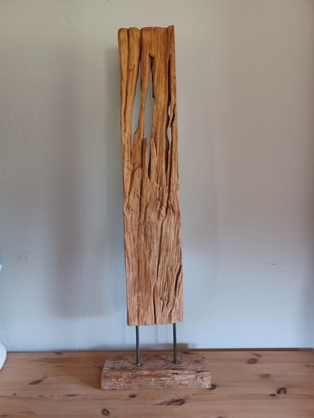 Houten sculptuur op sokkel, Ophalen, Modern, Op sokkel, 1 meter - 2 meter
