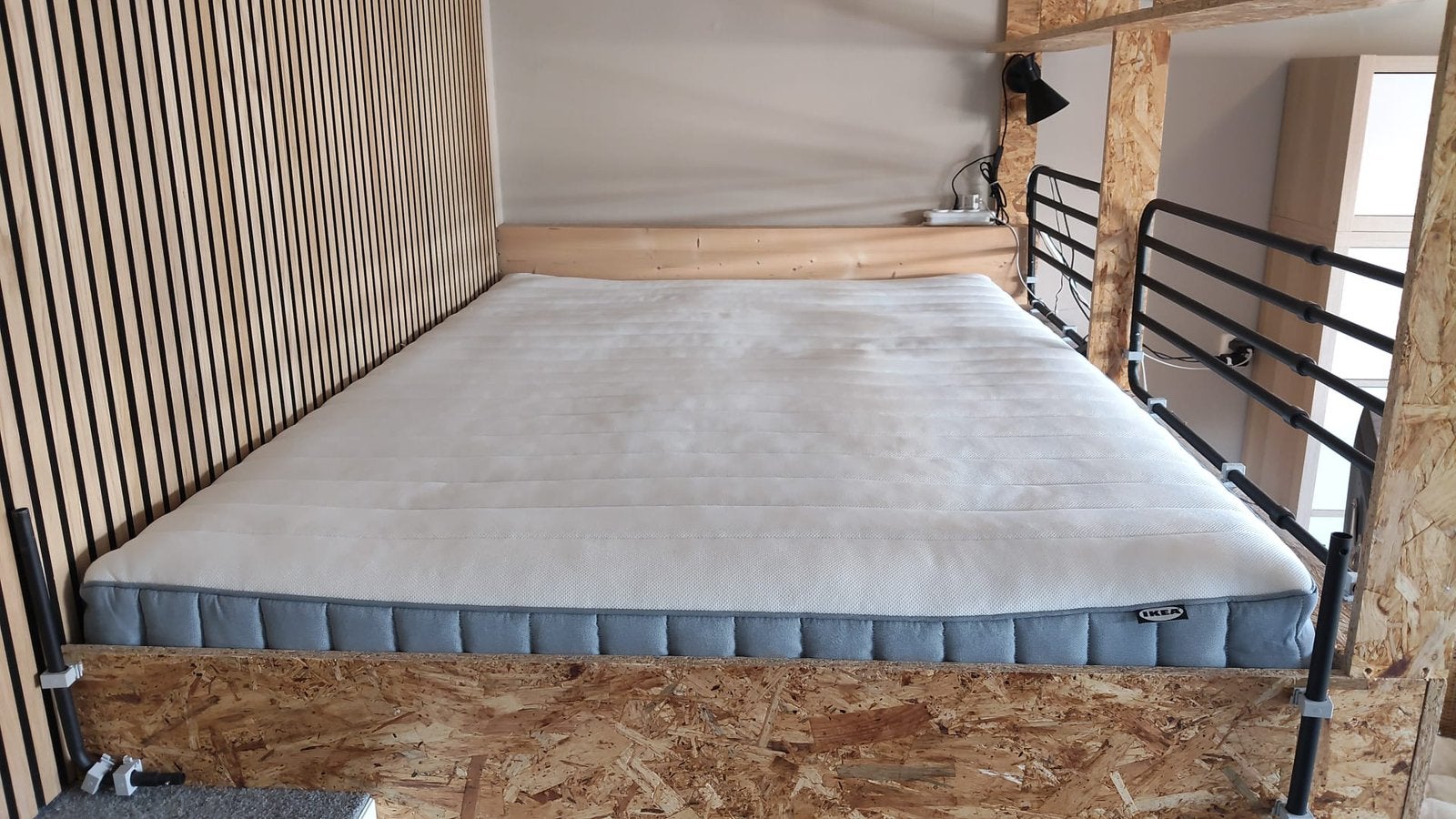 IKEA VÅGSTRANDA matras en lattenbodem 140x200, Ophalen, Gebruikt, Tweepersoons, 140 cm