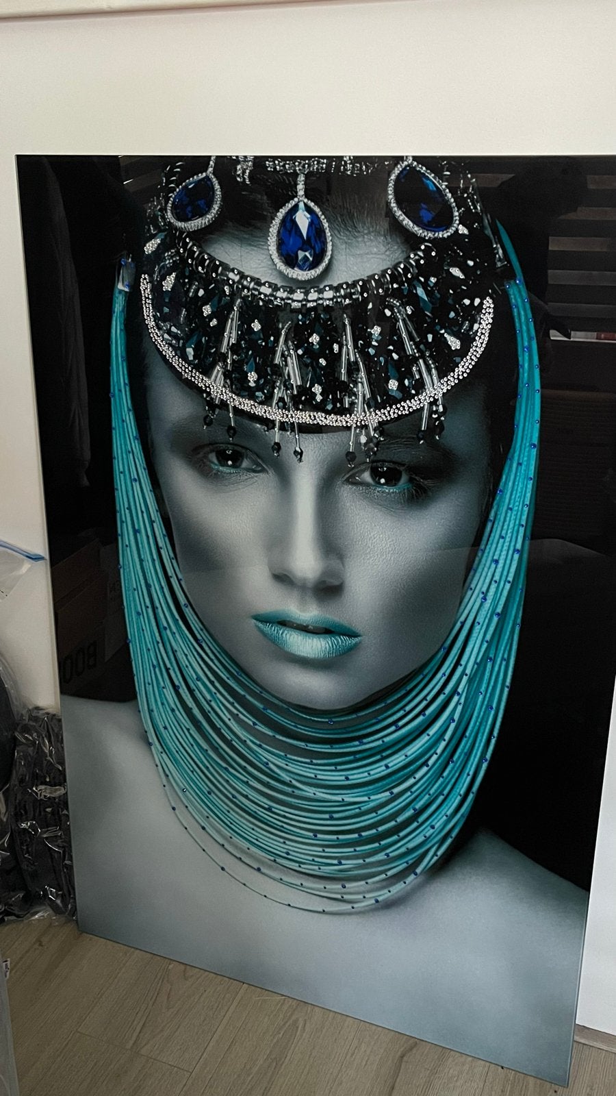 Modern Wanddecoratie Vrouw met Sieraden en Kristallen, Ophalen
