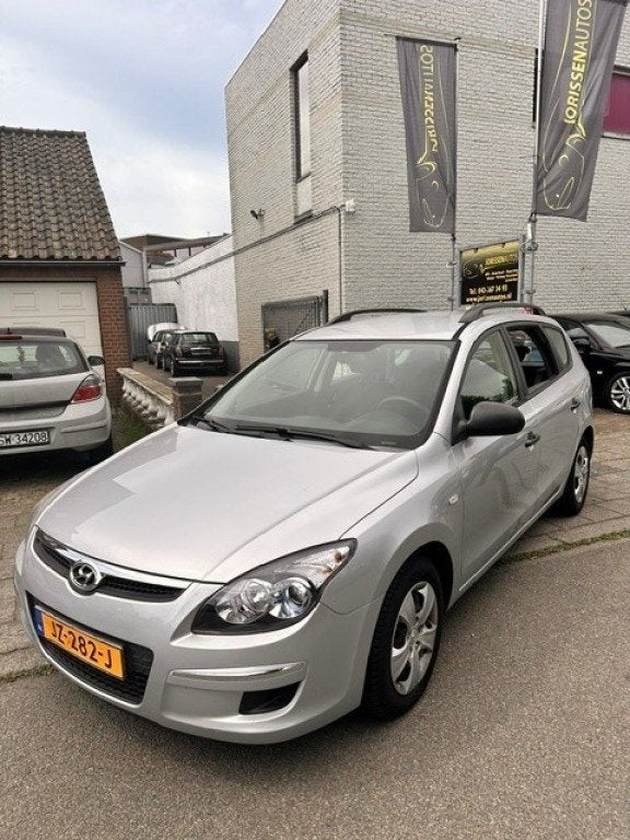 Hyundai I30CW, Auto's, Hyundai, Bedrijf, Overige modellen, Benzine, Euro 4, B, Hatchback, Handgeschakeld, Geïmporteerd, Zilver of Grijs