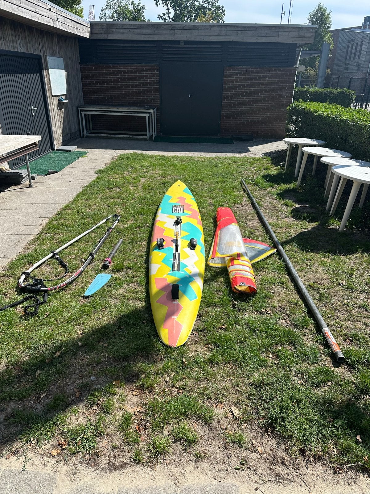 Complete windsurfset met 3 zeilen en board, Watersport en Boten, 250 tot 300 cm, Gebruikt, Ophalen of Verzenden, 8 m² of meer