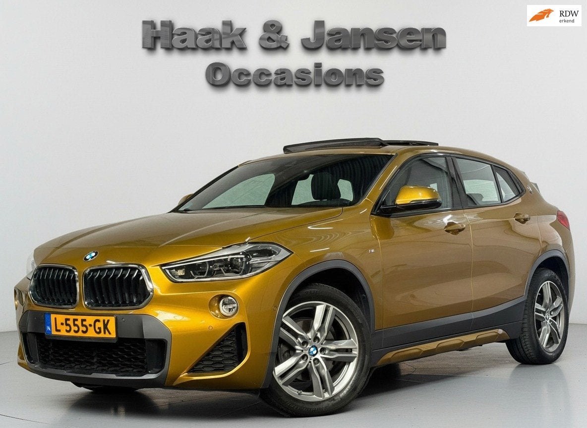BMW X2 SDrive18i - H&K - Pano - Stoelverwarming - Cruise, Auto's, Gebruikt, Euro 6, 3 cilinders, 1390 kg