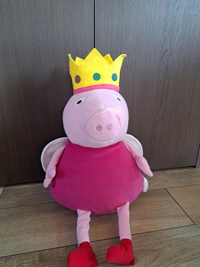 Peppa Pig knuffel met kroon en vleugels, Overige typen, Ophalen of Verzenden, Middelgroot (20 tot 80 cm), Roze