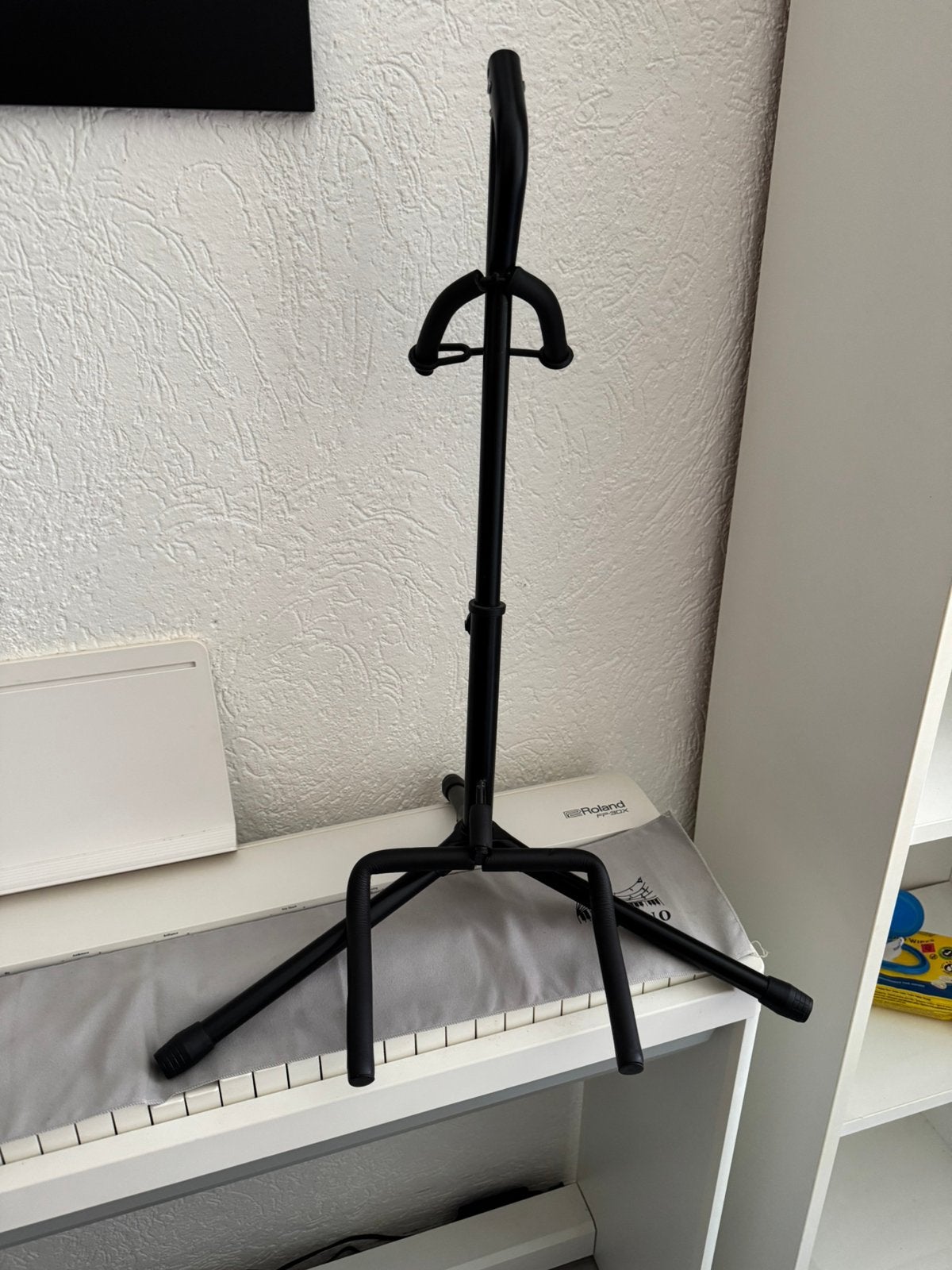 Nieuwe inklapbare gitaar- en sazstandaard (Nooit gebruikt), Ophalen of Verzenden, Zo goed als nieuw, Gitaar