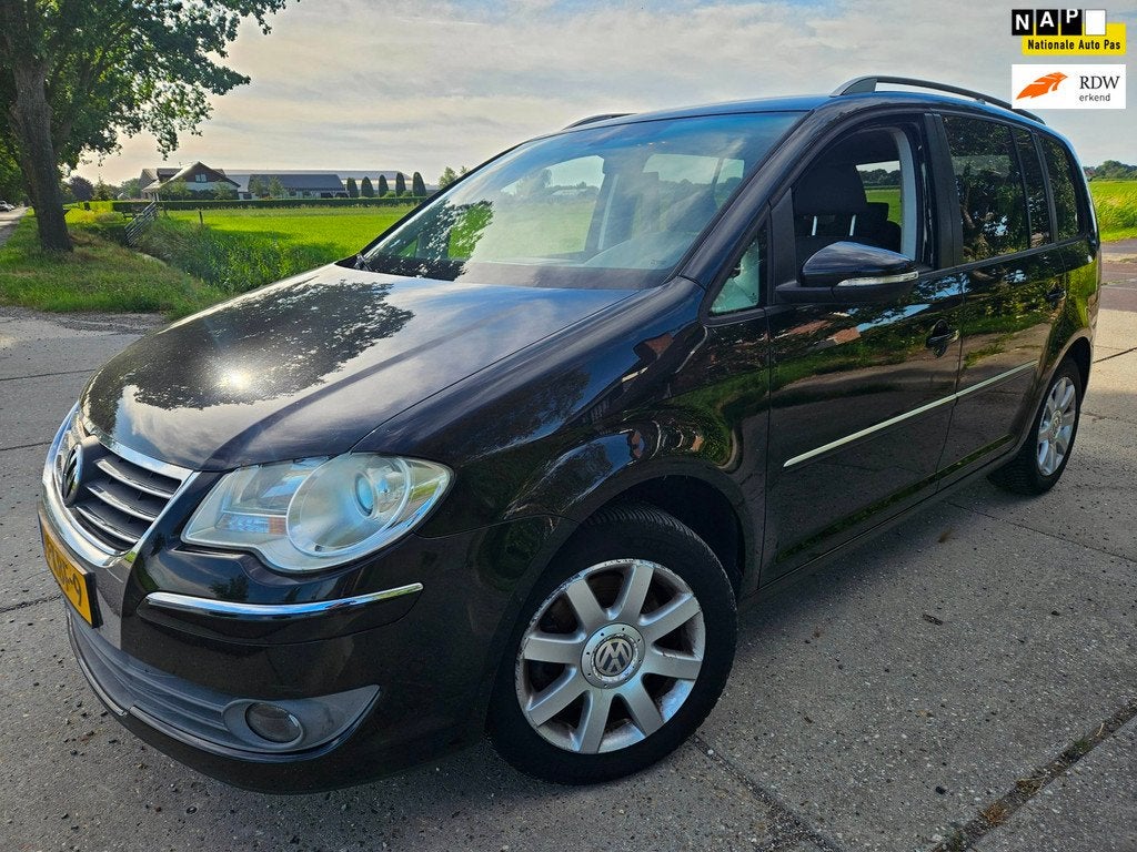 Volkswagen Touran 1.4 TSI Highline/ automaat/ climatronic/ b, Auto's, Volkswagen, Euro 5, 4 cilinders, Zwart, Bedrijf