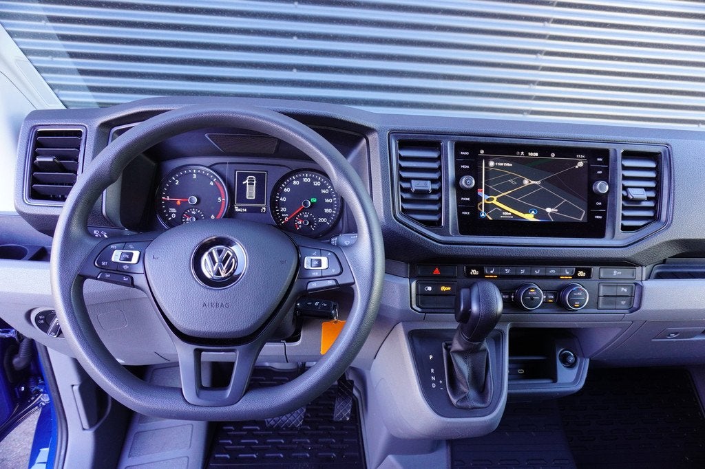 Volkswagen Crafter 180pk Automaat L3H3/L2H2 LED Apple Carpla, Auto's, Stof, Gebruikt, Zwart, 4 cilinders