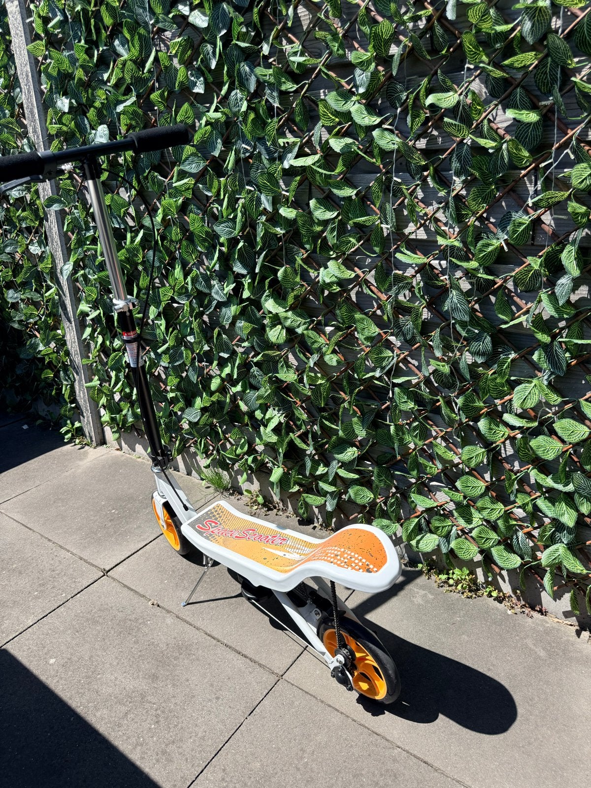 Space Scooter Wit/Oranje - Unieke Step met Voortstuwing, Ophalen, Nieuw, Gewone step