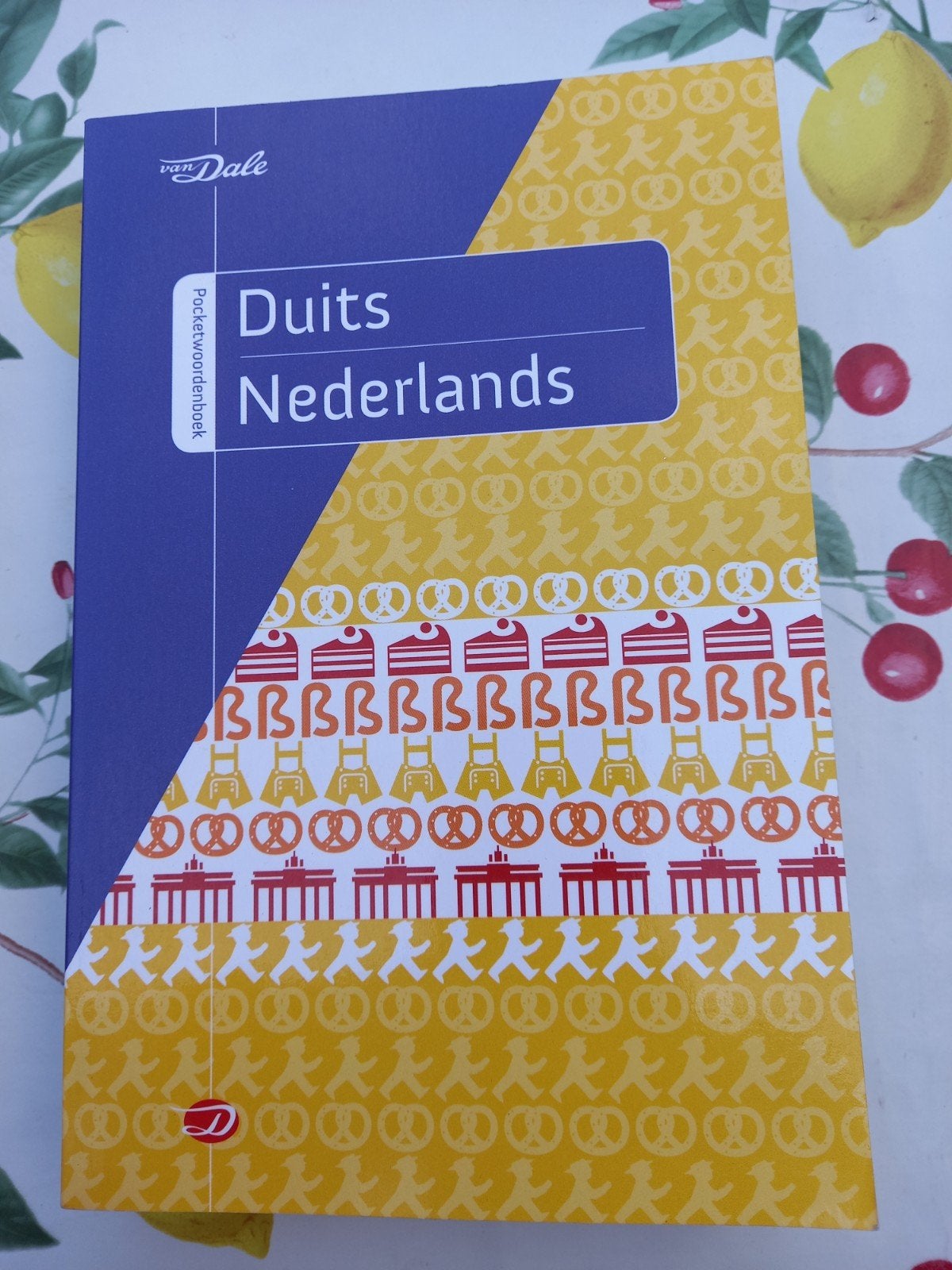 N Van Dale pocketwoordenboek Duits-Nederlands, Boeken, Woordenboeken, Duits, Van Dale, Ophalen of Verzenden, Zo goed als nieuw