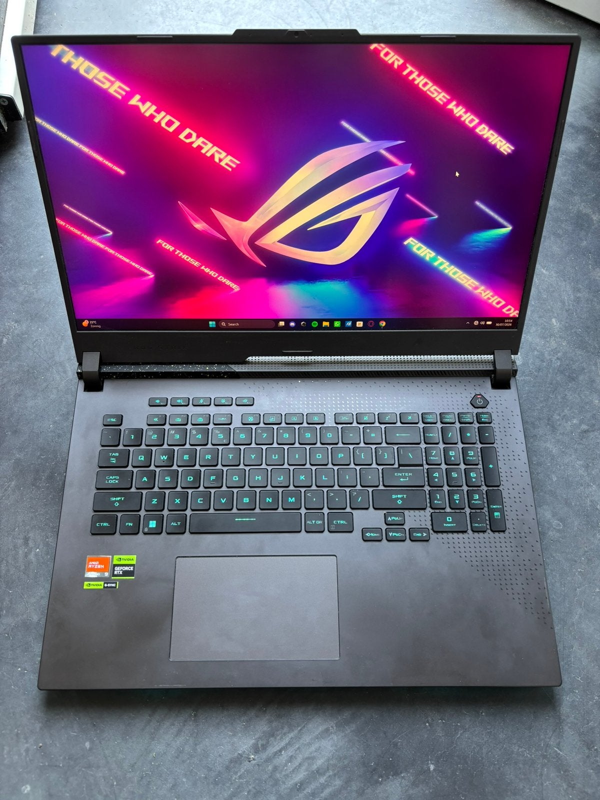 Asus rog strix G17 4070 1TB  Inclusief 2 opladers en hoes, Ophalen of Verzenden, Zo goed als nieuw