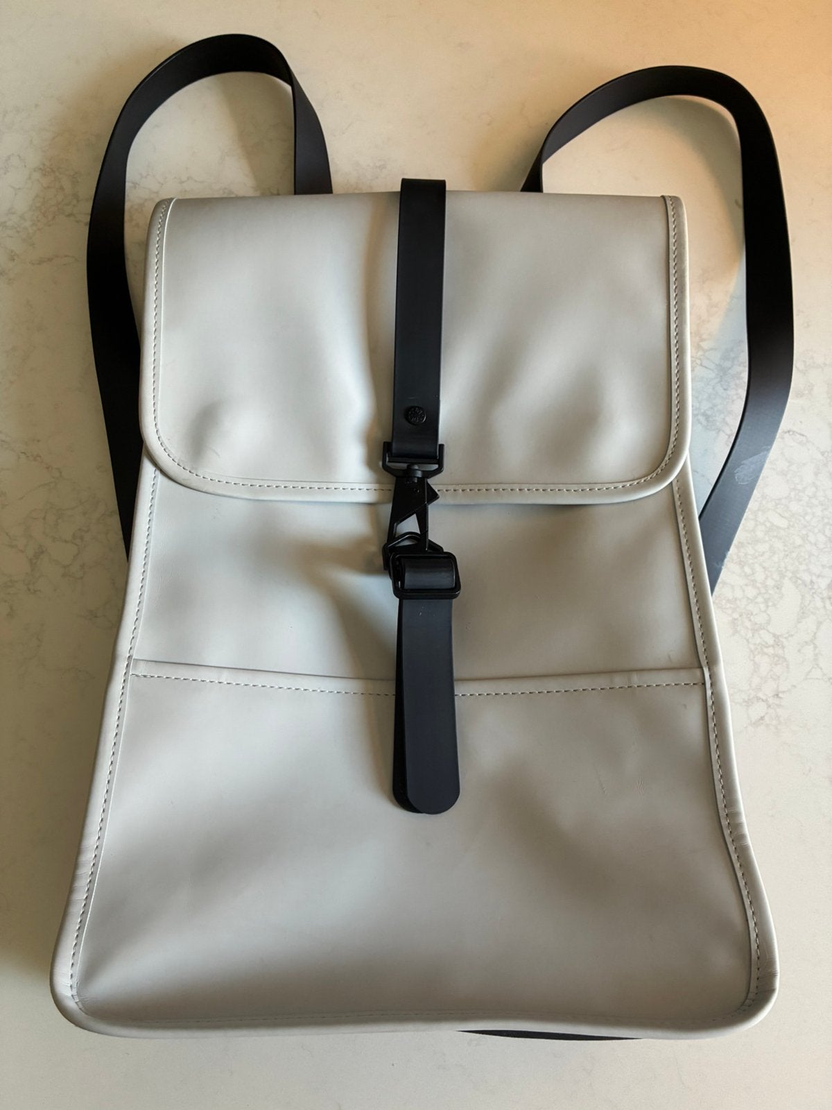 Rains W3 mini rugzak wit/stone Nieuw, Overige merken, 25 tot 40 cm, Nieuw, Ophalen of Verzenden