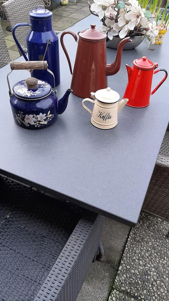 emaille koffie/thee potten 1x melkkan melkkokers 1x kook s, Verzamelen, Retro, Ophalen, Huis en Inrichting