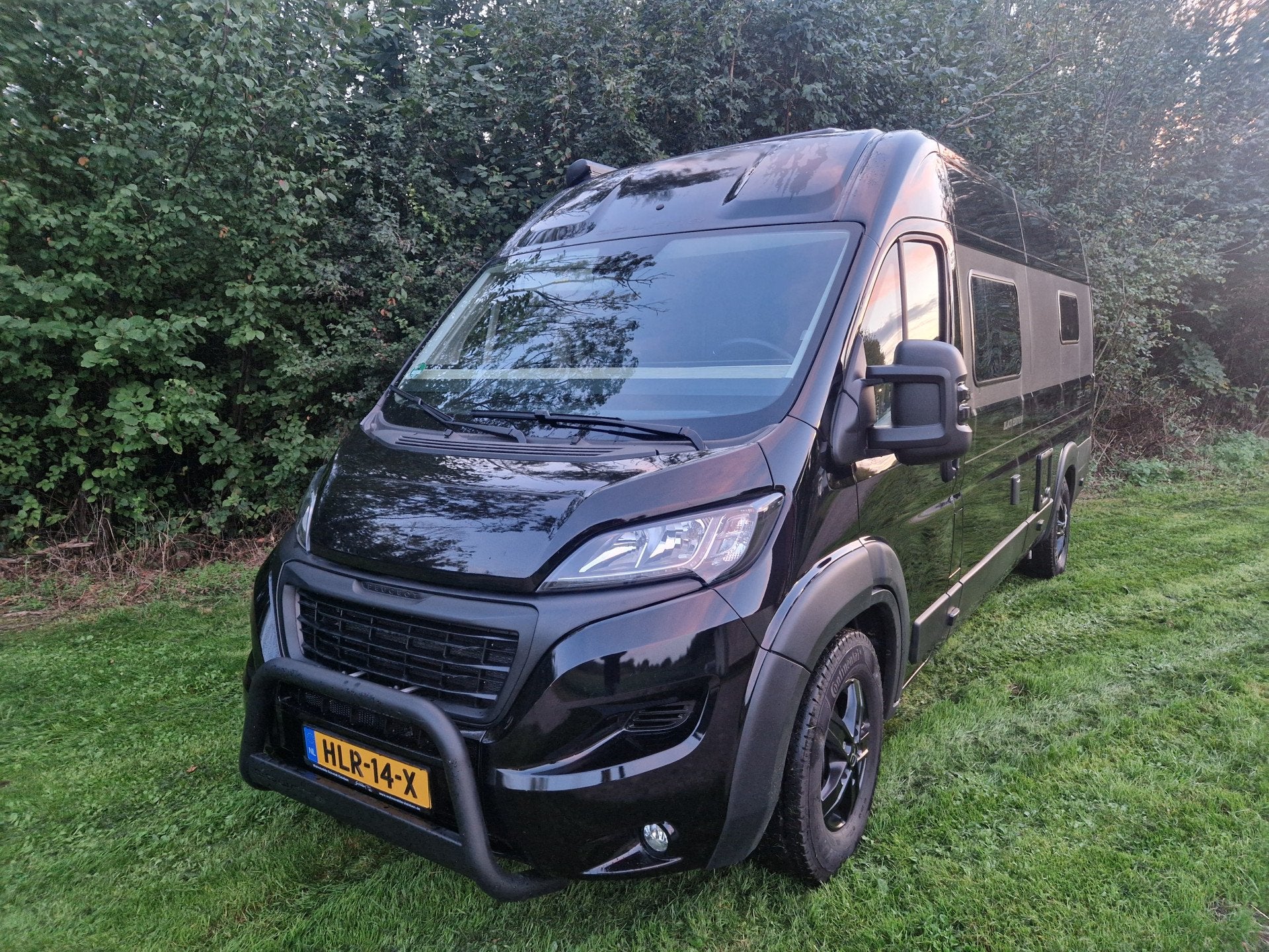 tourne mobil TOURNE Tourne 640 buscamper lengtebedden in nie, Caravans en Kamperen, Overige merken, Achteruitrijcamera, Ringverwarming