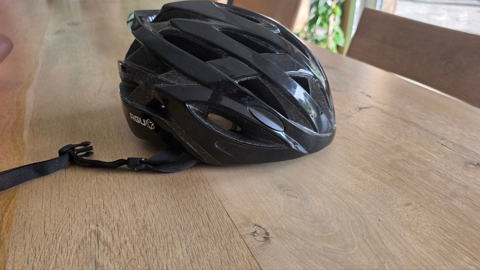 AGU Fietshelm Zwart - Maat L/XL, Fietsen en Brommers, Fietsaccessoires | Fietshelmen, Ophalen, Gebruikt, L, Heer of Dame