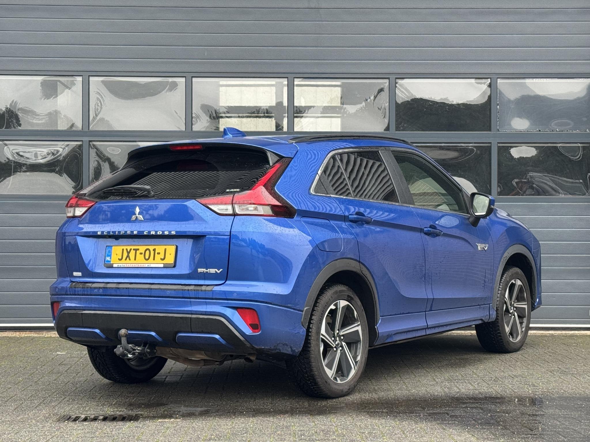 MITSUBISHI ECLIPSE CROSS 2.4 PHEV INSTYLE I AUTOMAAT I TREKH, Automaat, 188 pk, 14 kWh, 4 cilinders