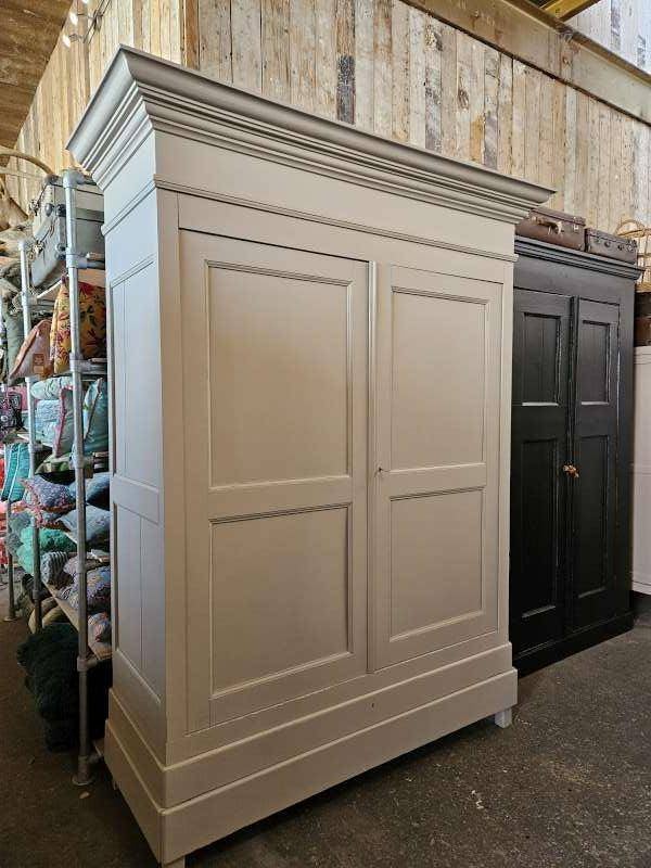 oude franse kast ``WOONWINKEL RUSTIEK``, Antiek en Kunst, Antiek | Meubels | Kasten, Ophalen