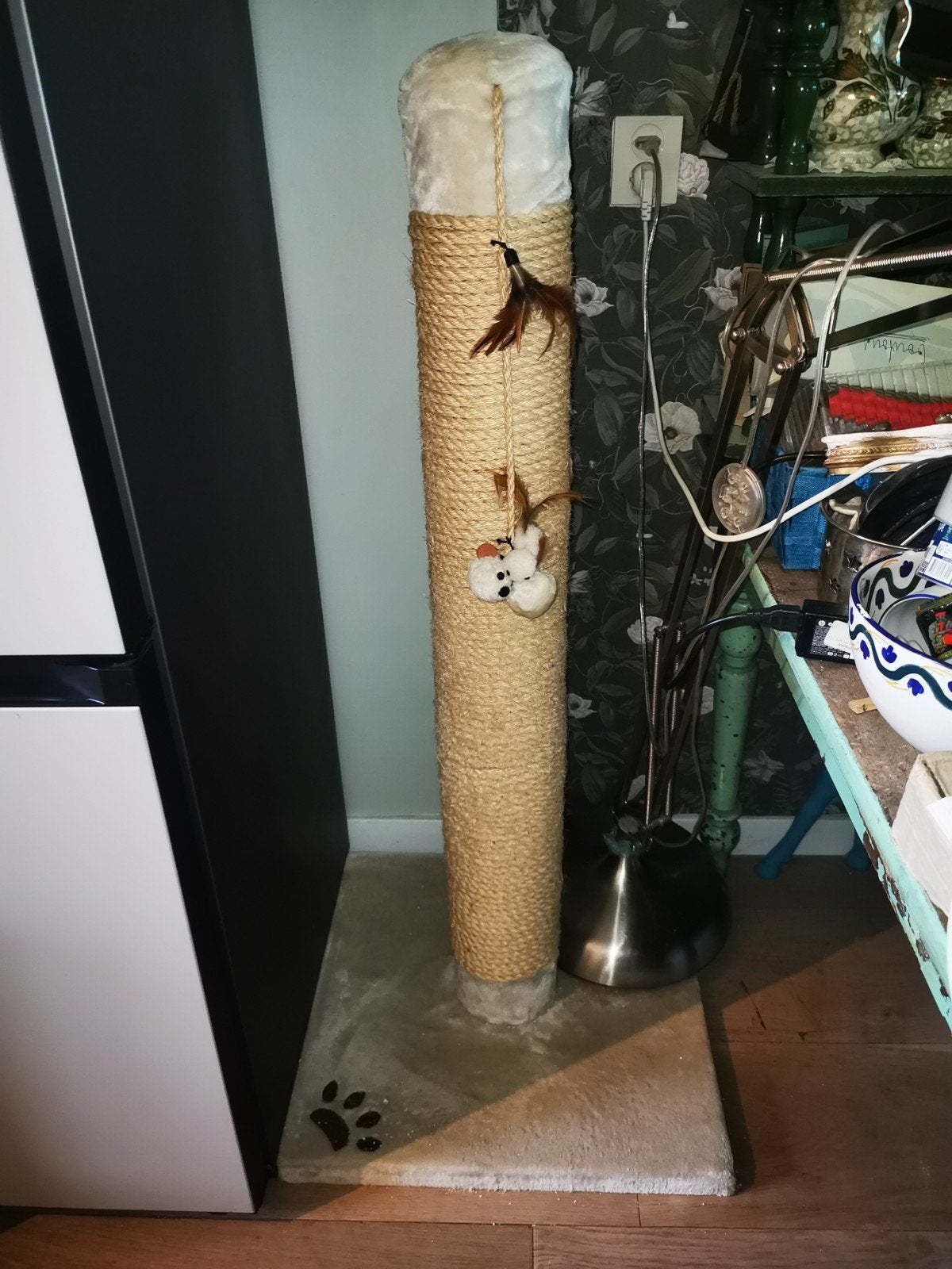 Krappaal groot stevig met speeltjes 118 hoog bij 56cm onder, Ophalen, ., ., .