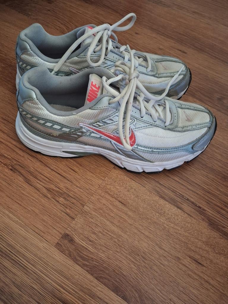 Mooie dames sneakers van NIKE, Ophalen, Gedragen, Sneakers of Gympen