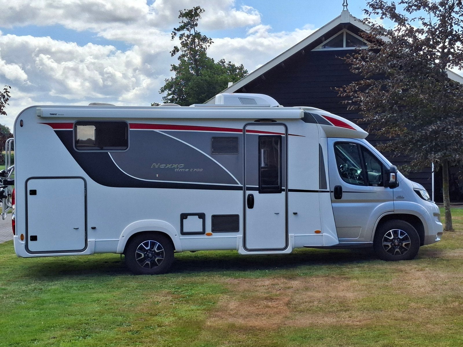 Burstner Nexxo Time T 700 - Half-integraal camper, Caravans en Kamperen, Campers, Ringverwarming, Fiat, Bedrijf, Tot en met 3