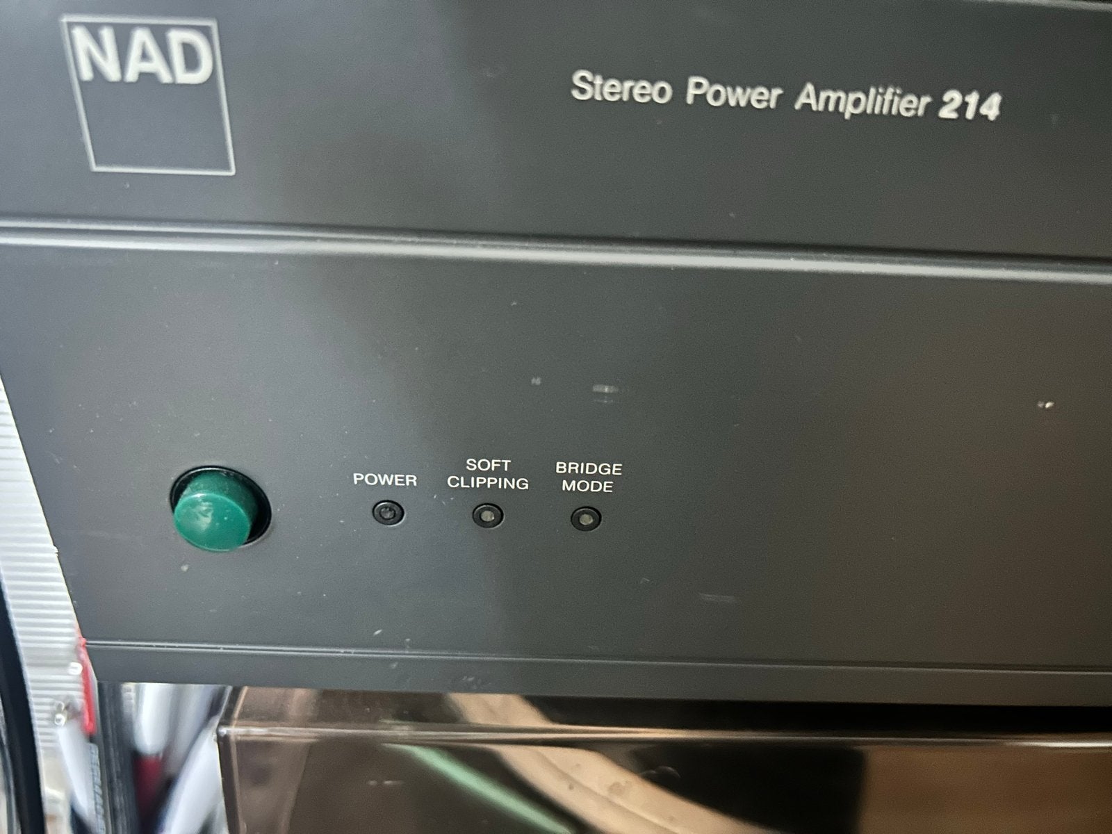 NAD Stereo Eindversterkers 214 - Krachtig Geluid set van 2, Audio, Tv en Foto, Versterkers en Receivers, Gebruikt, 120 watt of meer
