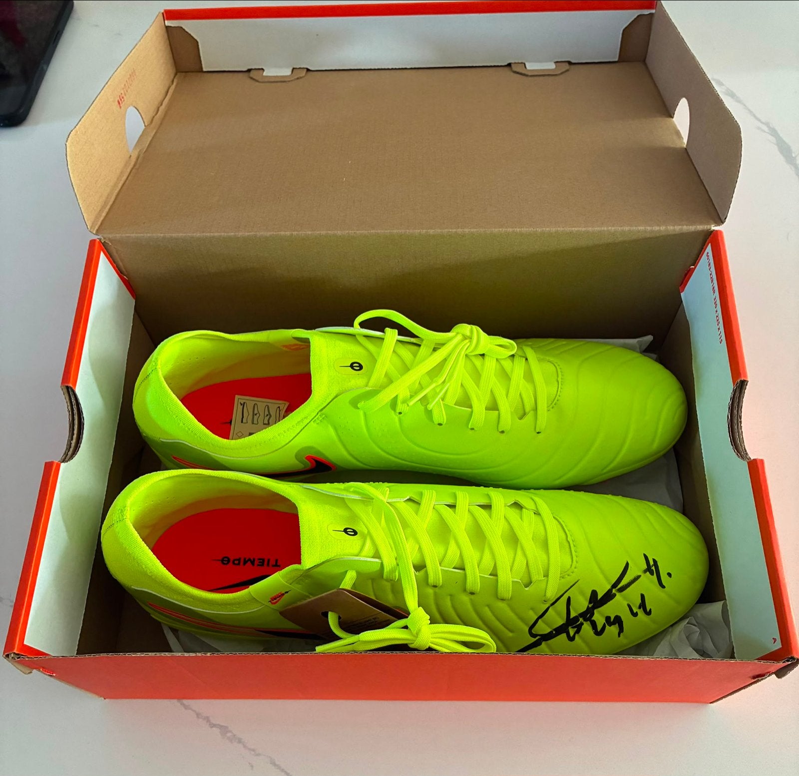 Gesigneerde Virgil van Dijk Nike Tiempo voetbalschoenen, Maat XS of kleiner, Ophalen of Verzenden, Nieuw, Schoenen