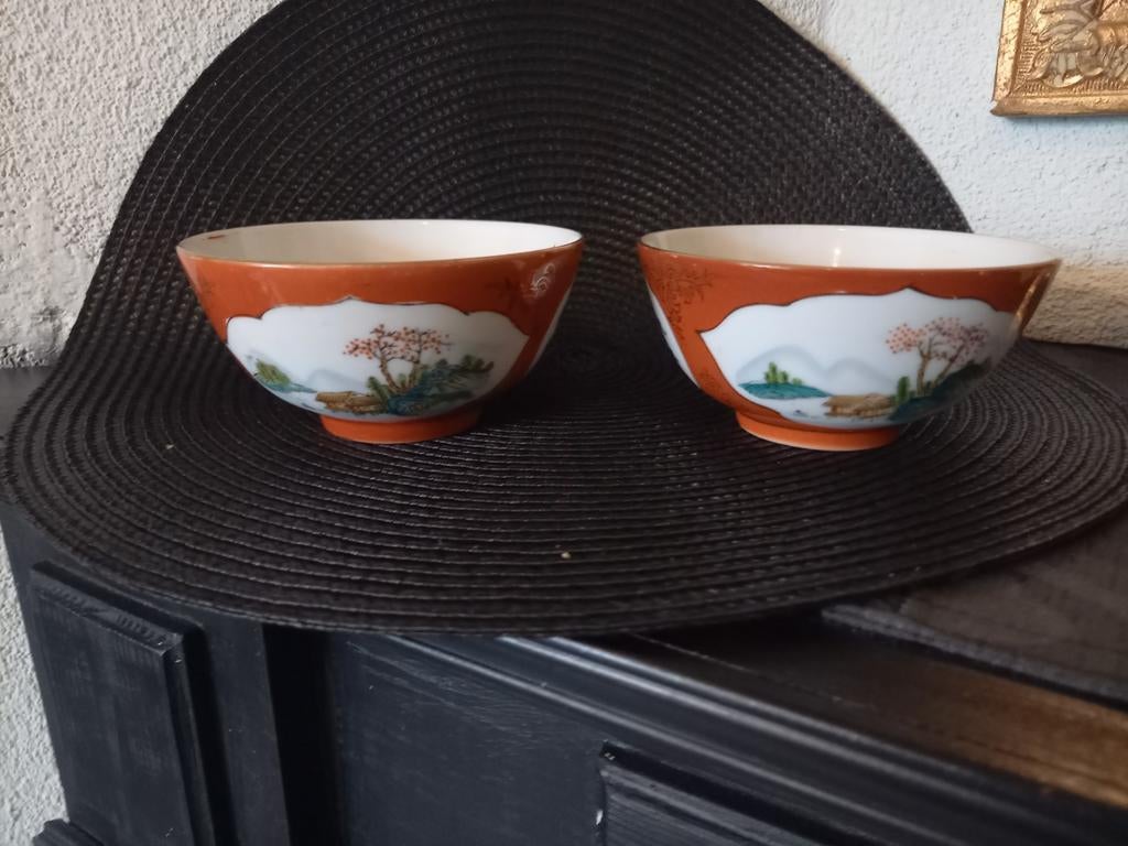 Twee gemerkte Chinese porseleinen soep/rijstkommen, Antiek en Kunst, Antiek | Porselein, Ophalen of Verzenden