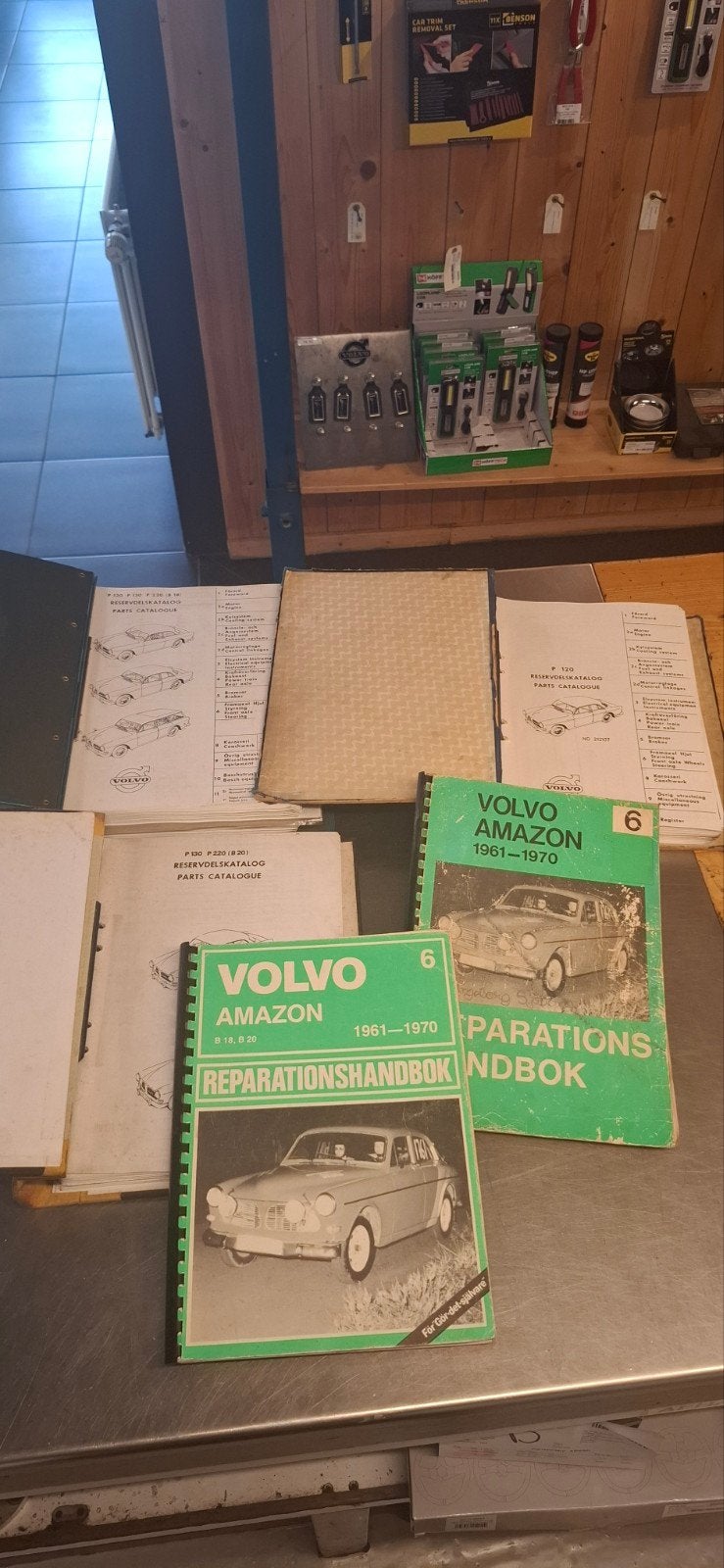 Volvo Amazon: 3 Onderdelenboeken & 2 Reparatiehandboeken, Ophalen of Verzenden