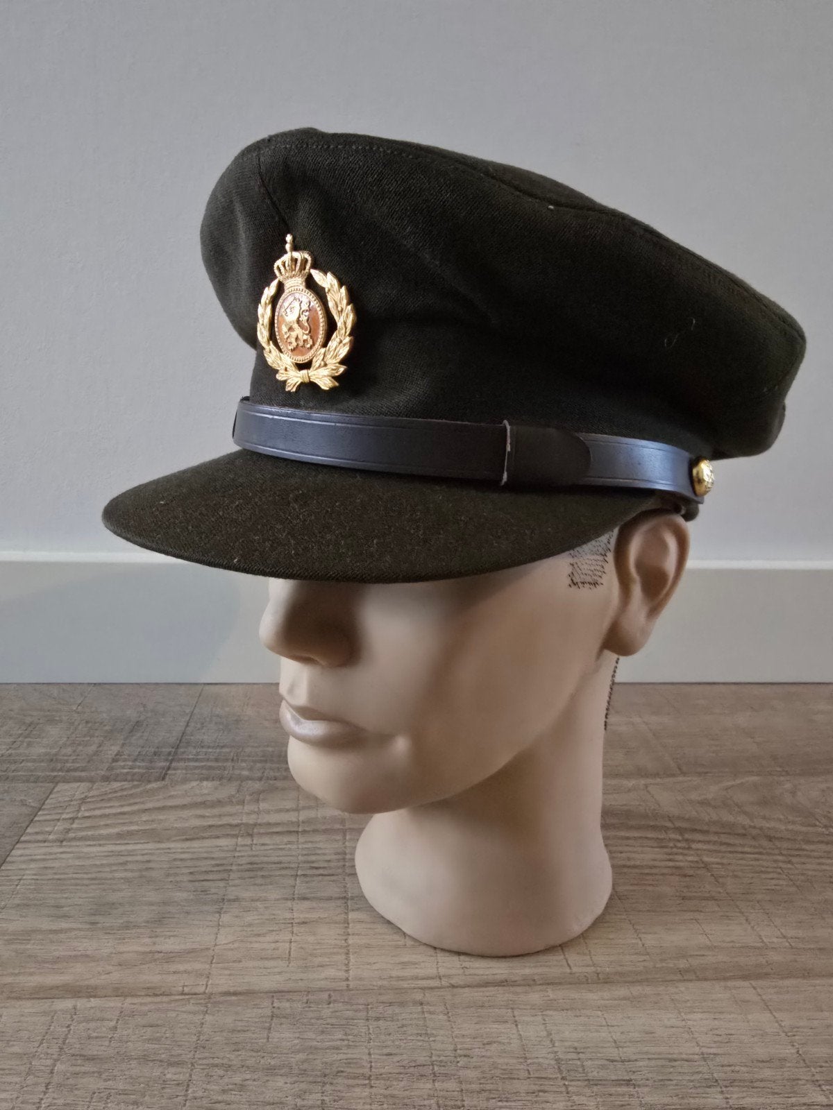 Uniformpet voor officieren, behorend bij het DT2000 €27.50, Ophalen of Verzenden, Landmacht, Nederland, Helm of Baret