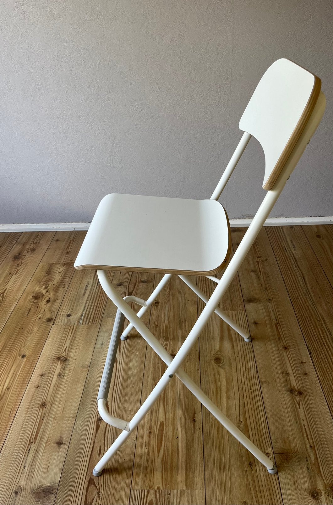 Barkruk ikea inklapbaar, Huis en Inrichting, Barkrukken, 1 kruk, Ophalen, Zo goed als nieuw, 60 tot 90 cm