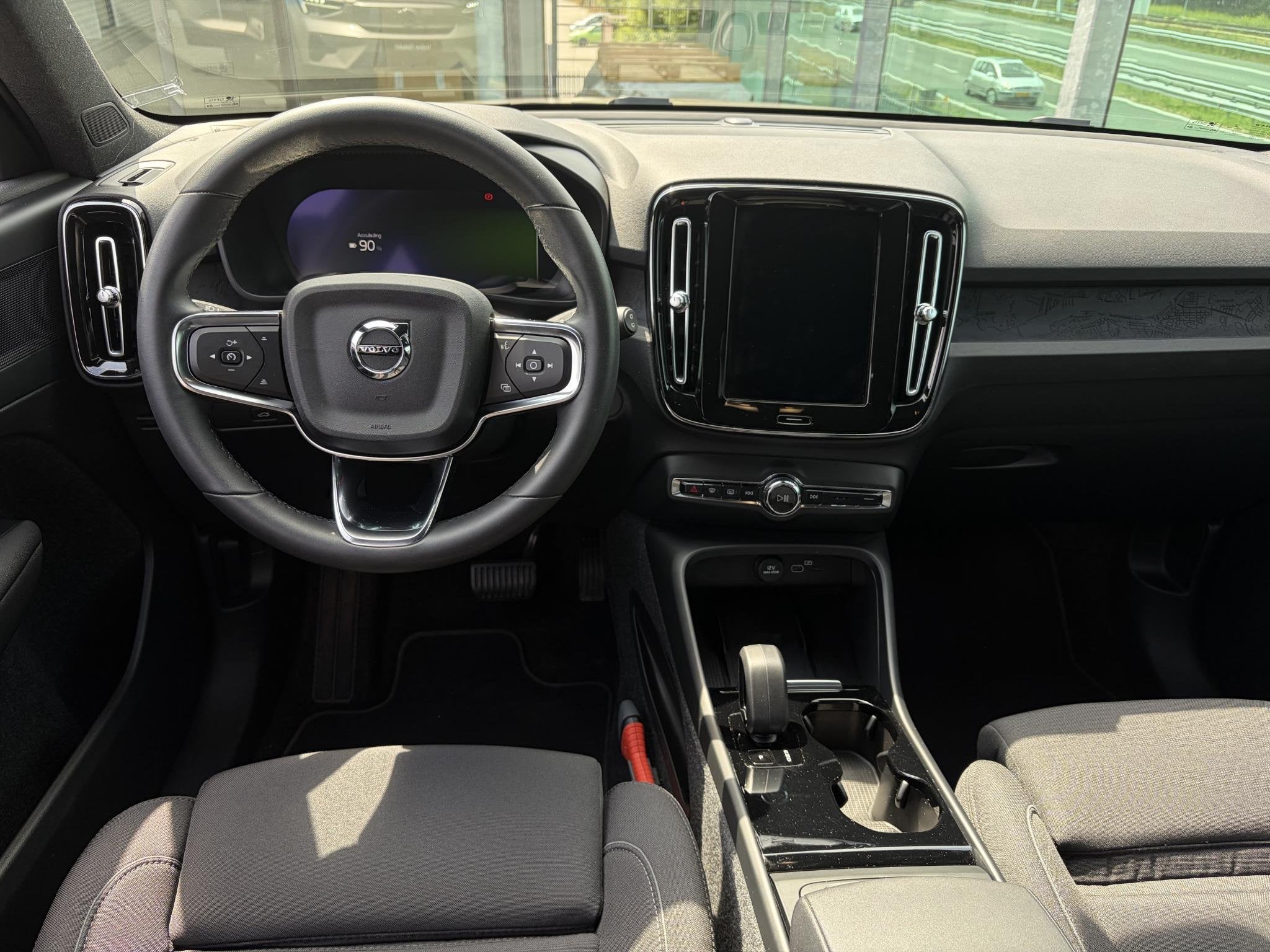 Volvo XC40 Recharge Core 70 kWh Full electric Automaat, Clim, Auto's, Volvo, Stof, Gebruikt, Volvo Selected Used Cars, Met garantie (alle)