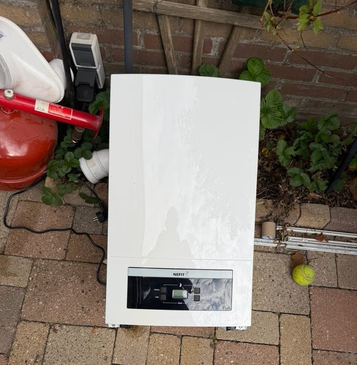 Te koop Nefit ProLine NxT HRC30 gaswand/combi CW5, Ophalen, Geiser, Minder dan 20 liter, Minder dan 3 jaar oud