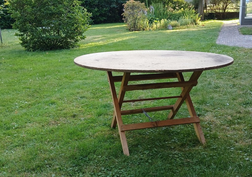 tafel feestje / tuinfeest - blad is vuil, hoort tafelkleed o, Ophalen, Gebruikt, Rond, Hout