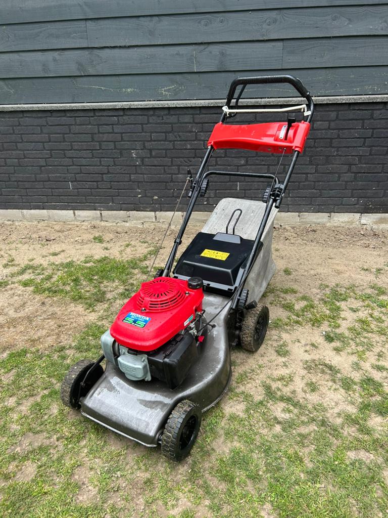 Benzine grasmaaier met Honda 5.5 pk motor, Tuin en Terras, Ophalen, Cirkelmaaier, Gebruikt, Versnellingen