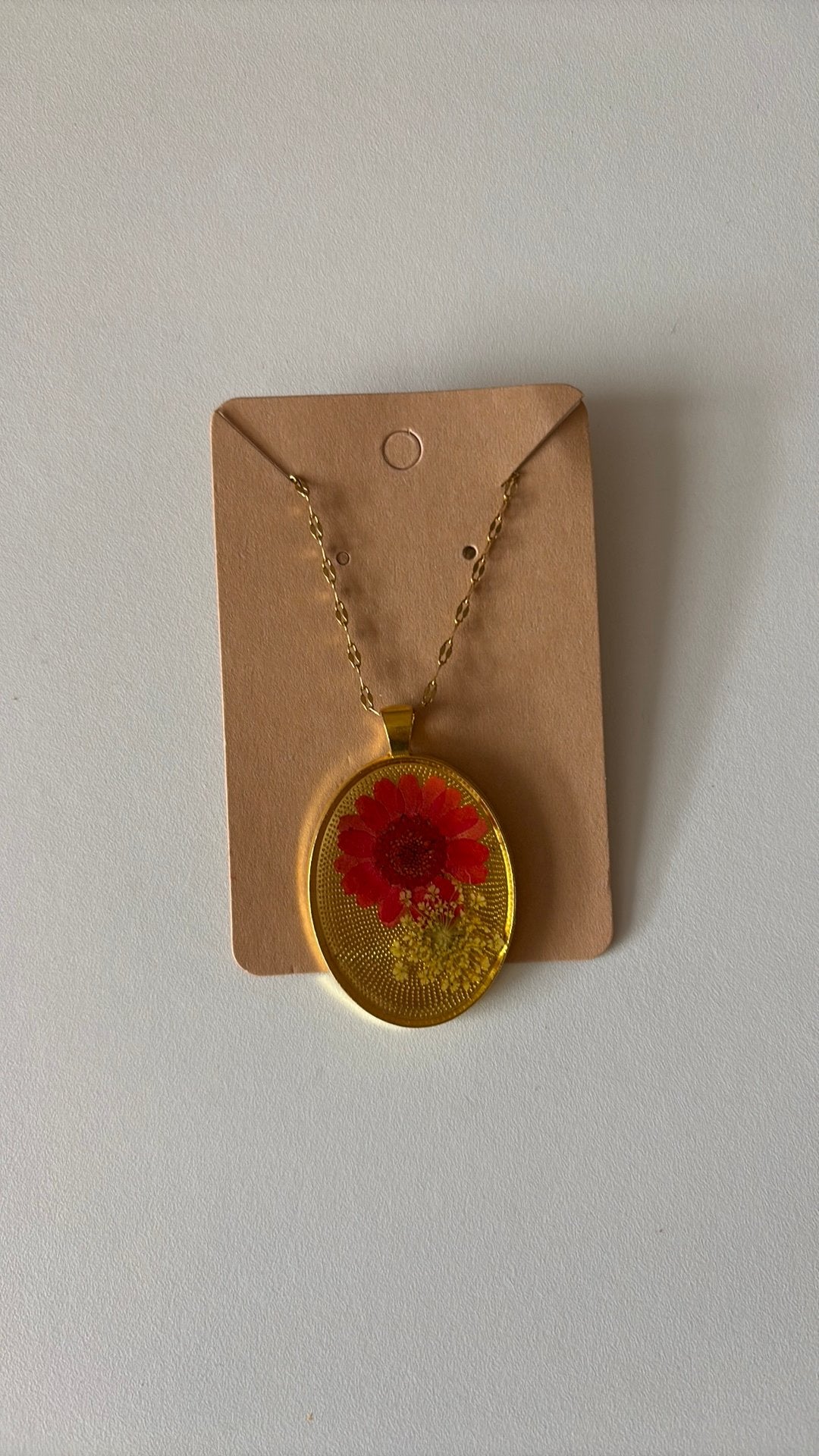 Ketting van epoxy, Ophalen of Verzenden, Nieuw, Goud, Overige materialen