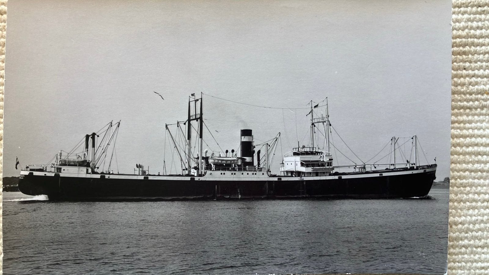 GANYMEDES 1917-1959  KNSM  sloop Hamburg, Verzamelen, Ophalen of Verzenden, Zo goed als nieuw, Kaart, Foto of Prent