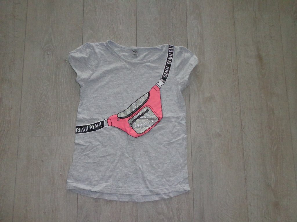 gaaf grijs meisjest-shirt van YFK, maat 146/152, Ophalen of Verzenden, Gebruikt, Meisje, Shirt of Longsleeve