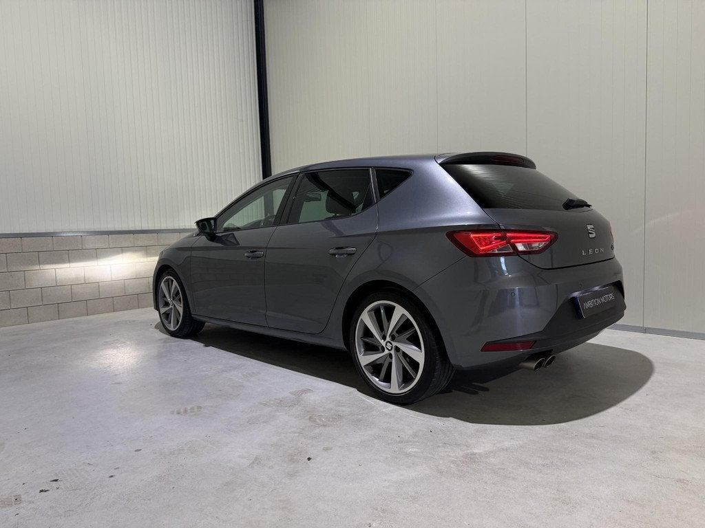 SEAT León