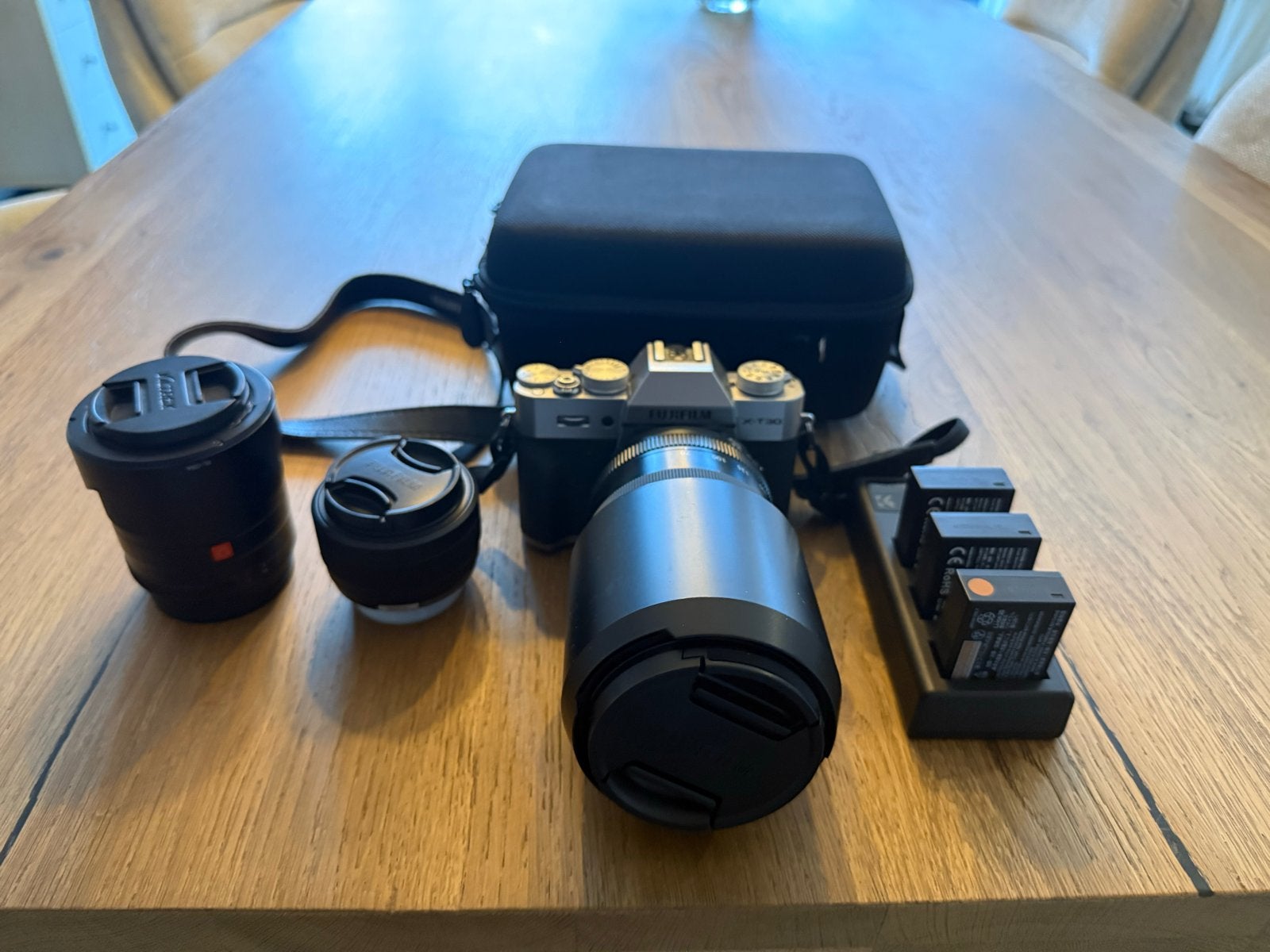 Fujifilm X-T30 III met 3 lenzen en accessoires 4185 clicks, Ophalen of Verzenden, Zo goed als nieuw, Fujifilm, Accu