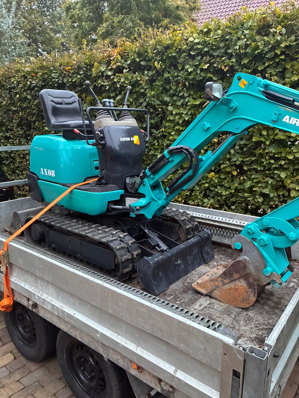 Minikraan te huur met machinist, Ophalen of Verzenden