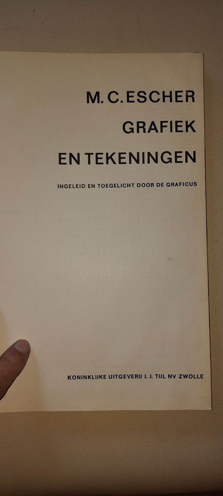 M.C. Escher: Grafiek en Tekeningen - Zeldzaam Boek, Boeken, Ophalen of Verzenden, Gelezen, Overige onderwerpen, M.C. Escher