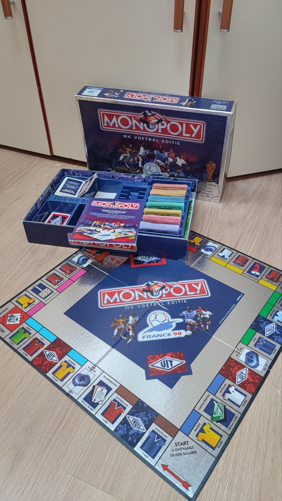 Monopoly WK Voetbal Editie France 98 - Hasbro, Ophalen of Verzenden, Gebruikt, Hasbro