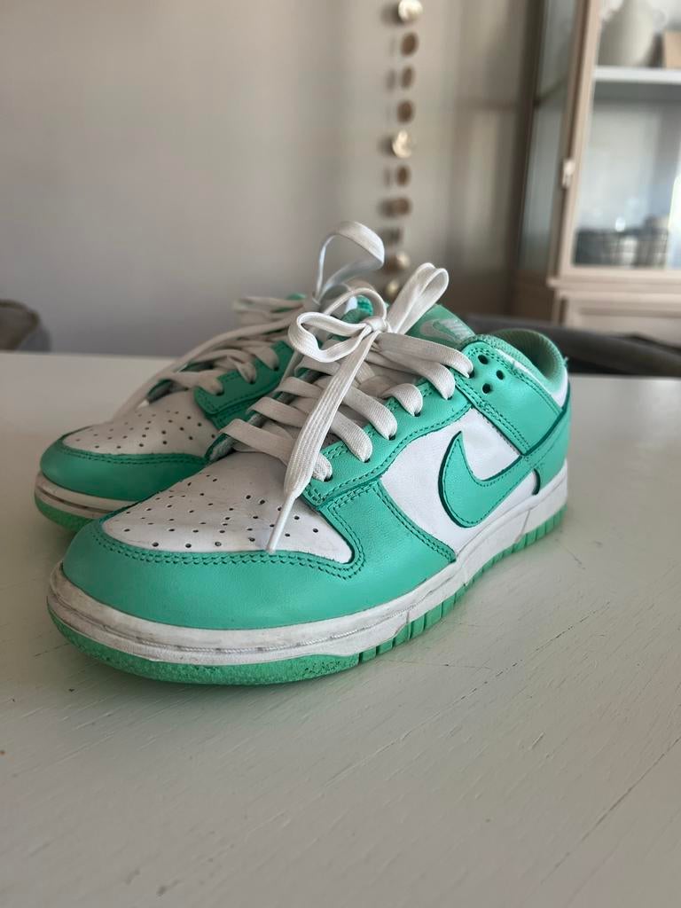Nike Dunk Low - Mintgroen/Wit - Maat 37, Kleding | Dames, Schoenen, Gedragen, Sneakers of Gympen, Wit, Ophalen of Verzenden