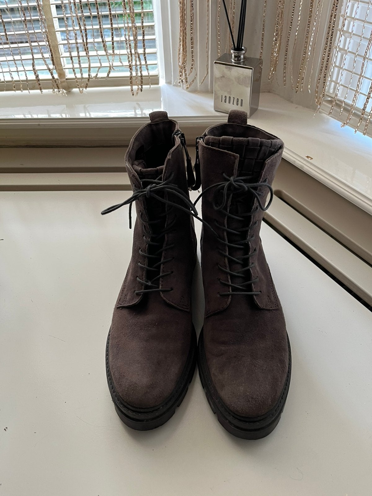 Suede boots, Ophalen of Verzenden, Zo goed als nieuw, Bruin