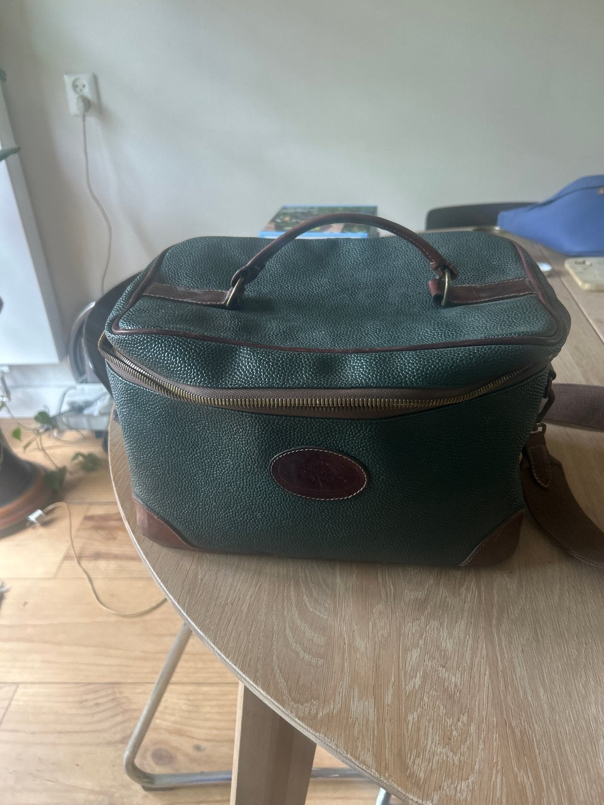 Vintage Mulberry Company Toilettas/Beautycase Groen Leer, Gebruikt, Ophalen of Verzenden, Met slot, Hardcase