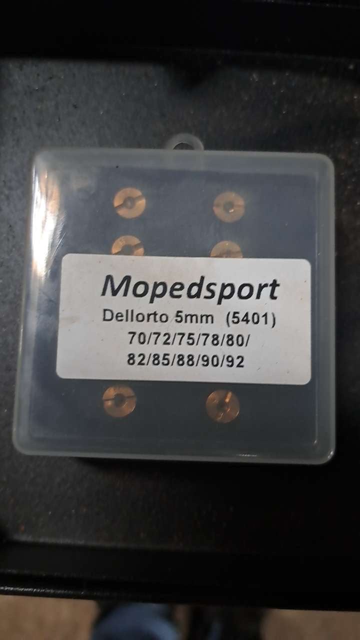 sproeierset 70 t/m 92 5mm, Fietsen en Brommers, Brommeronderdelen | Algemeen, Ophalen of Verzenden, Zo goed als nieuw, Overige typen